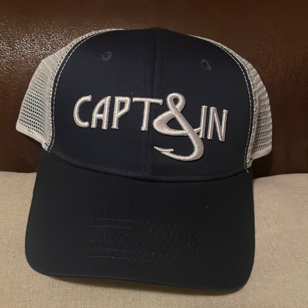 NWOT Hook and Tackle trucker hat
